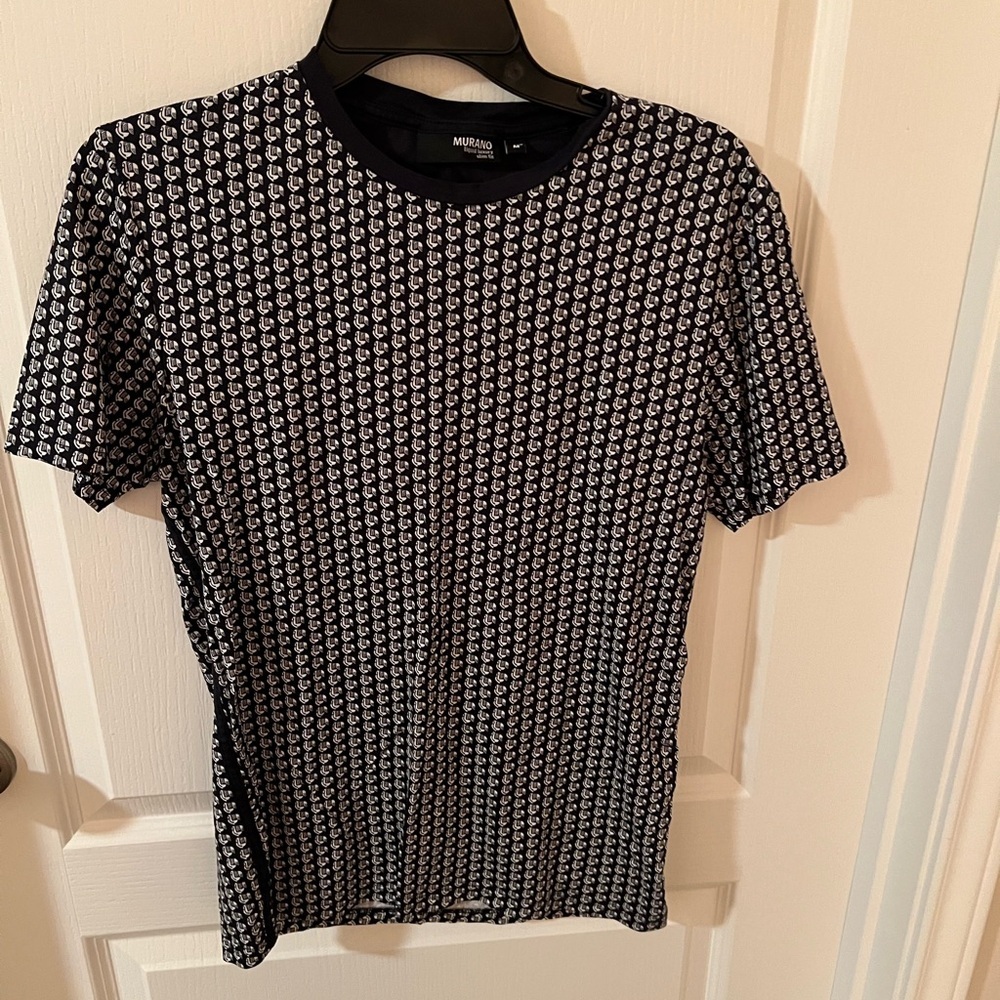 Murano men’s shirt. Liquid luxury slim fit in med.